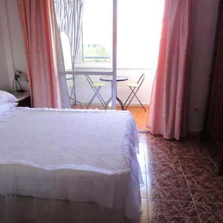 Costamar, Primera Linea De Playa, 3 Dormitorios, 2 Banos, Vistas Al Mar, Internet Wifi Y Garaje, Ideal Parejas Y Familias *